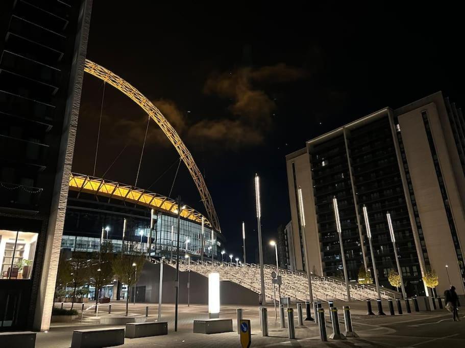 Beautiful Stay In Central Wembley Londra Esterno foto