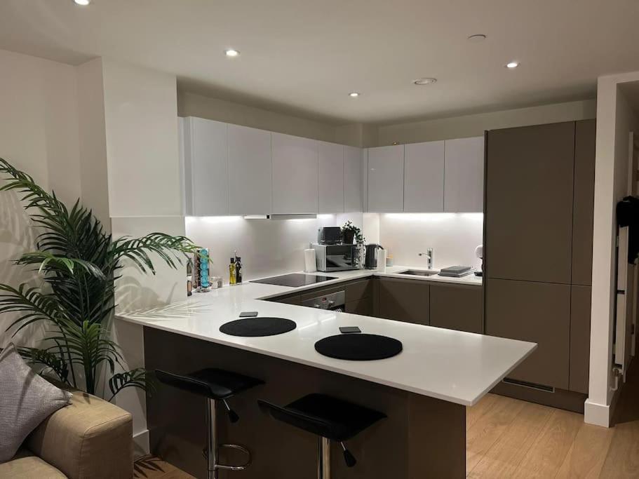 Beautiful Stay In Central Wembley Londra Esterno foto